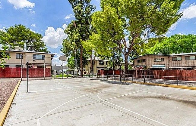 Additional photo 1 of property located at 1336 S Avenida Polar #C107