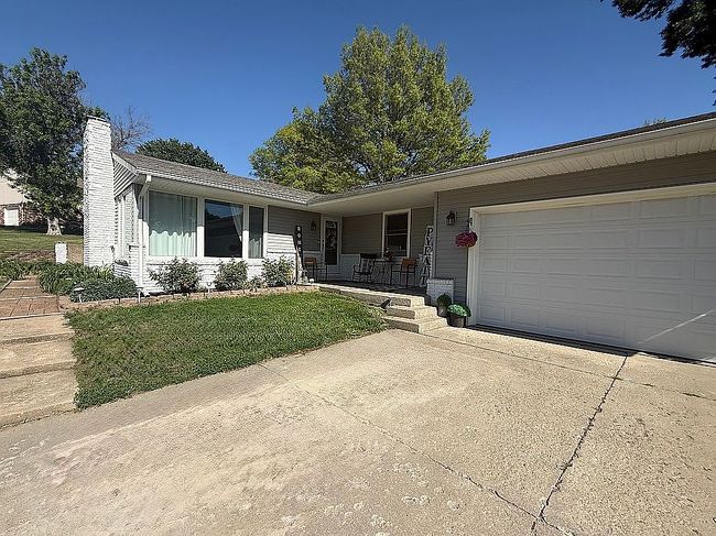 Additional photo 3 of property located at 408 Hillside Dr