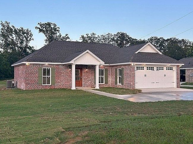 Photo of 80 Greer Rd, Grenada, MS
