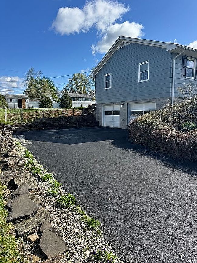 Photo of 2330 Linwood Ave, Williamsport, PA
