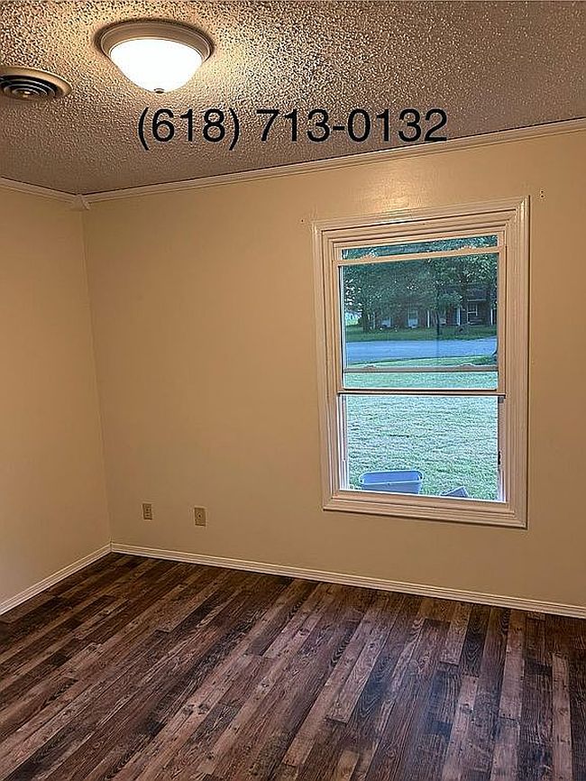 Photo of 1400 Marilyn Dr, Carterville, IL