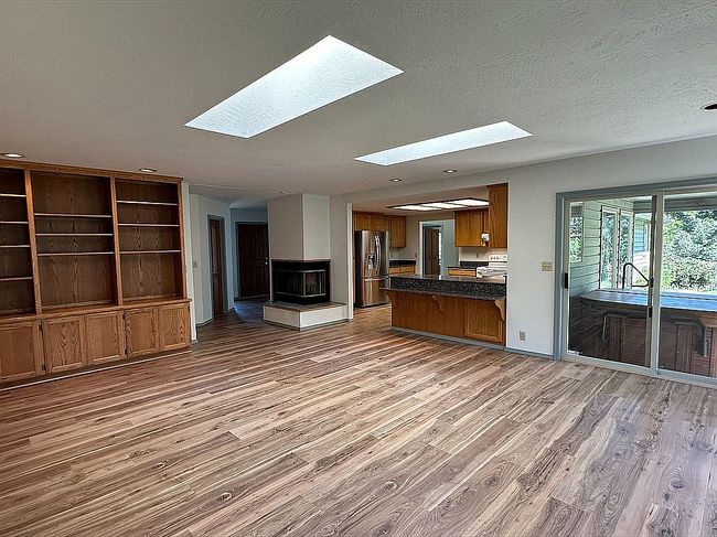 Photo of 3115 Deer Trail Ln, Medford, OR