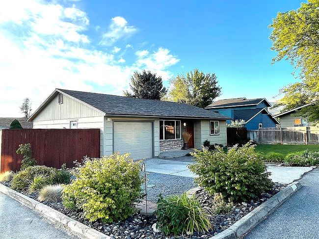 Photo of 715 Cherry Ct, Wenatchee, WA