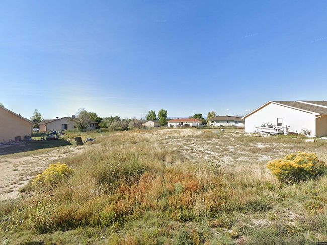 330 E Stardust Dr, Pueblo West, CO