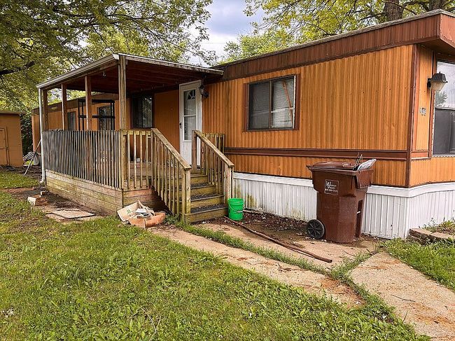 Photo of 173 E Wilson Dr, Marion, IN