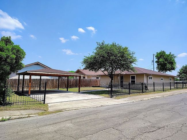 Image of 295 Riverdale Dr