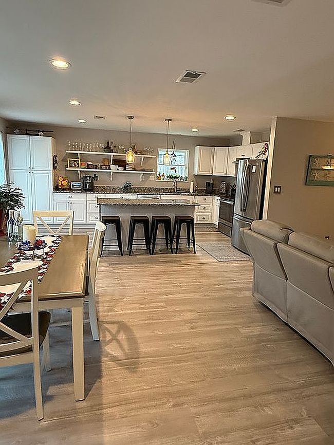 Additional photo 3 of property located at 706 Saint Croix Cv