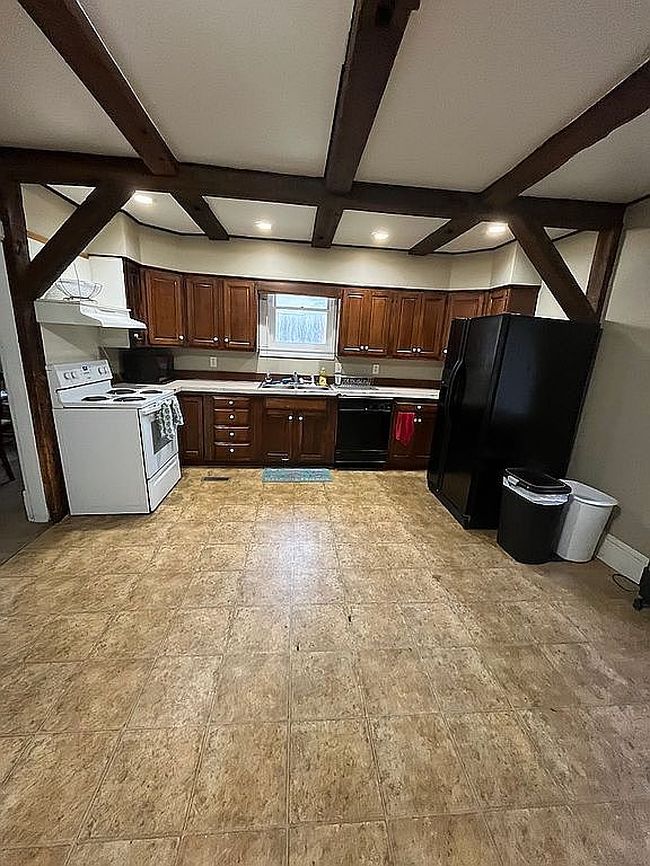 Photo of 619 N 4th St, Mankato, MN