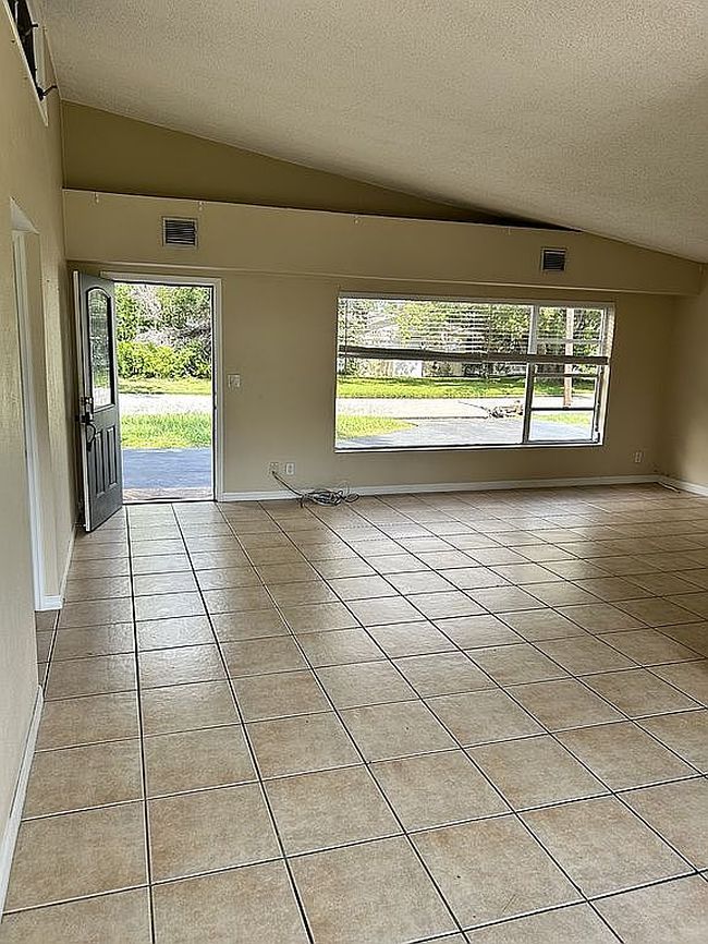 Photo of 1321 Murray Ave, Clearwater, FL