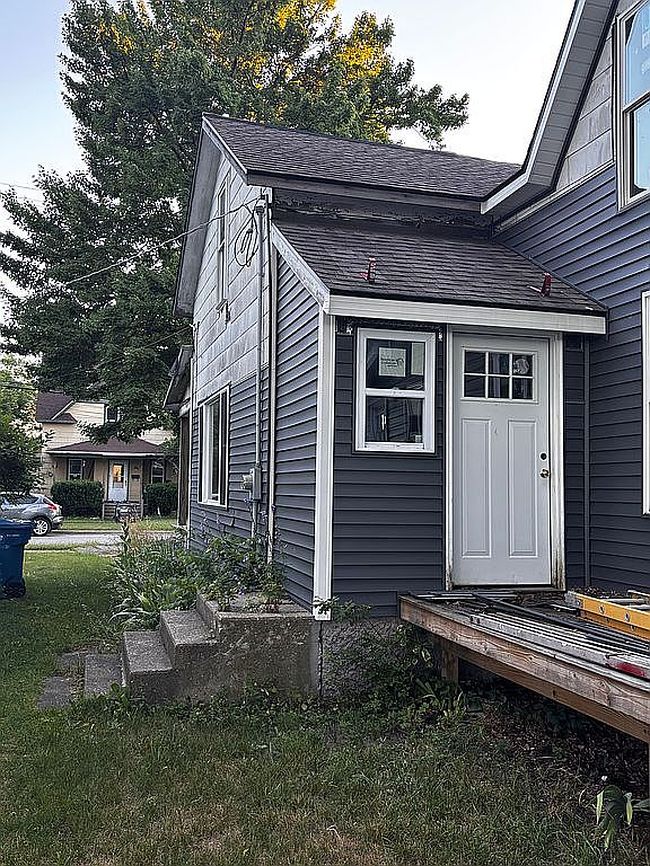 Photo of 636 N Lake St, Cadillac, MI