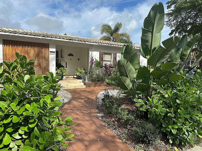 Photo of 1519 Washington St, Hollywood, FL