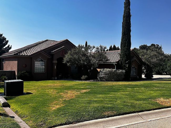 Photo of 601 Oakwood Pl