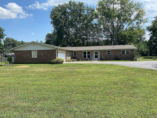 Photo of 13205 N Allisonville Rd, Fishers, IN