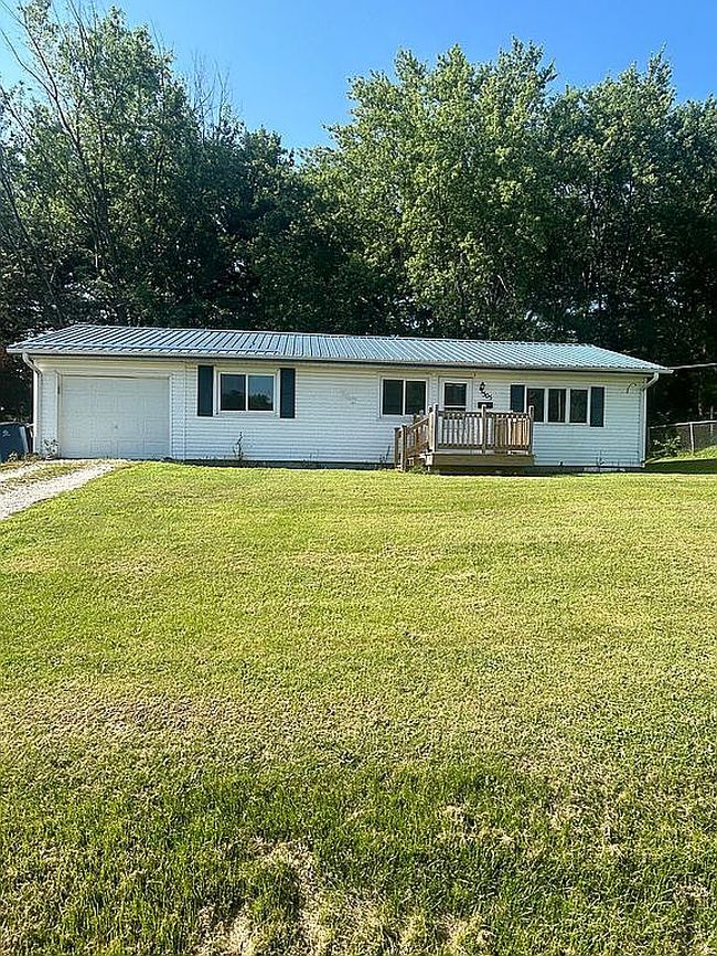 Photo of 305 Ne 5th St, Galva, IL
