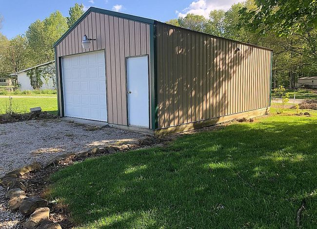 Photo of 4273 N Private Road 1195 E, Loogootee, IN