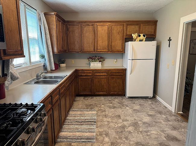 Image of 3509 Maplewood Dr