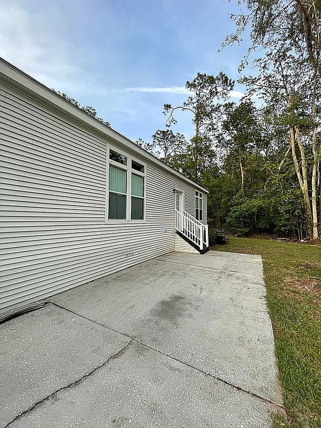Image of 206 London Dr