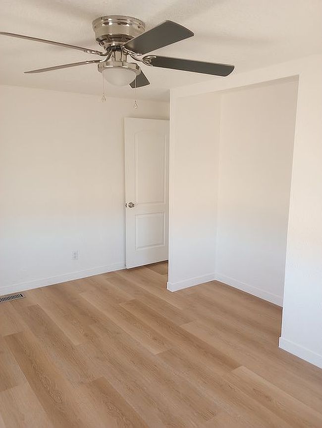 Photo of 6155 W Lonnie Ln, Golden Valley, AZ