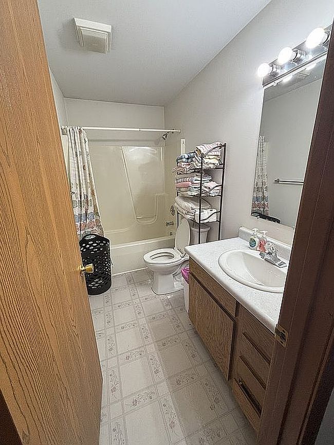 Image of 1001 W Mcdonald St