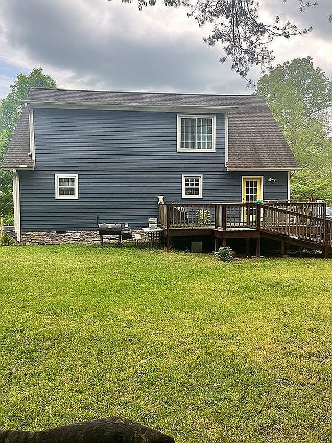 Photo of 225 E Massachusetts Ave, Whitwell, TN