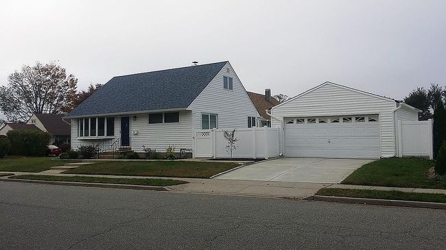 Photo of 57 Ronald Ave, Hicksville, NY