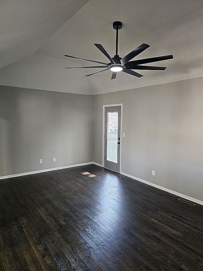 Additional photo 4 of property located at 7804 E 170th St