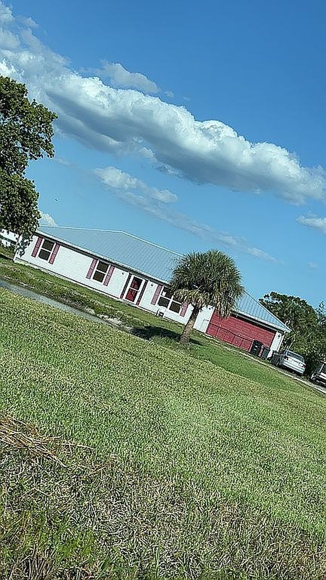 Photo of 1313 Wagon Trl, Moore Haven, FL
