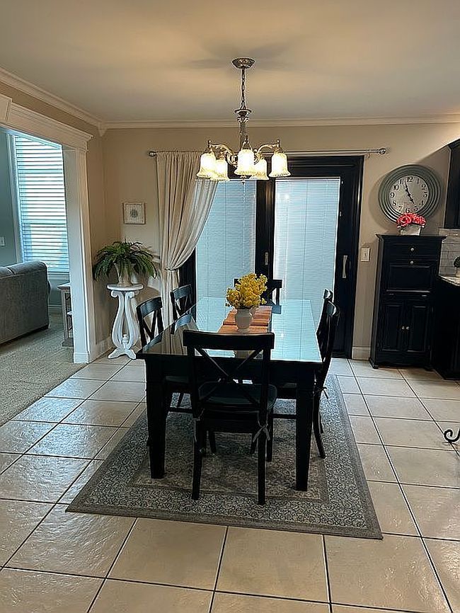 Photo of 26718 Arcadia Dr, Flat Rock, MI