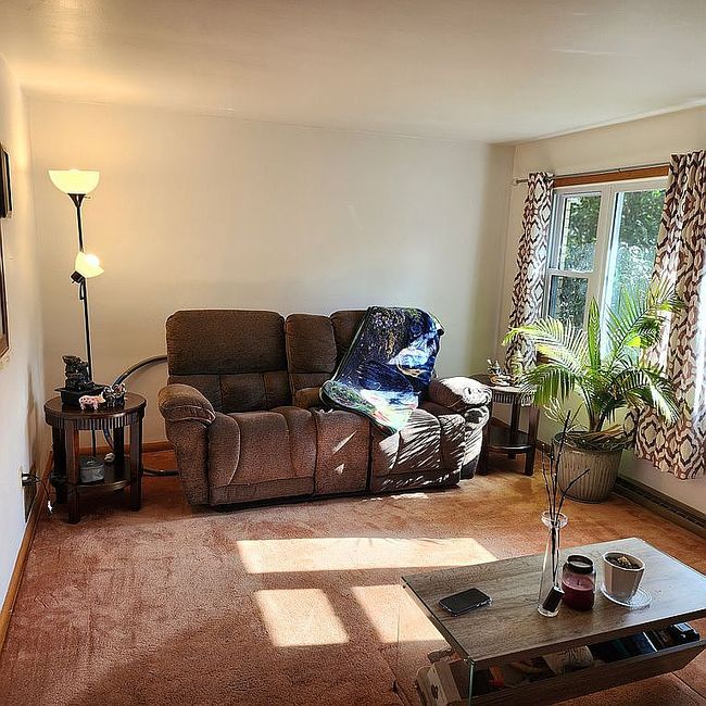 Image of 401 Independence Ct