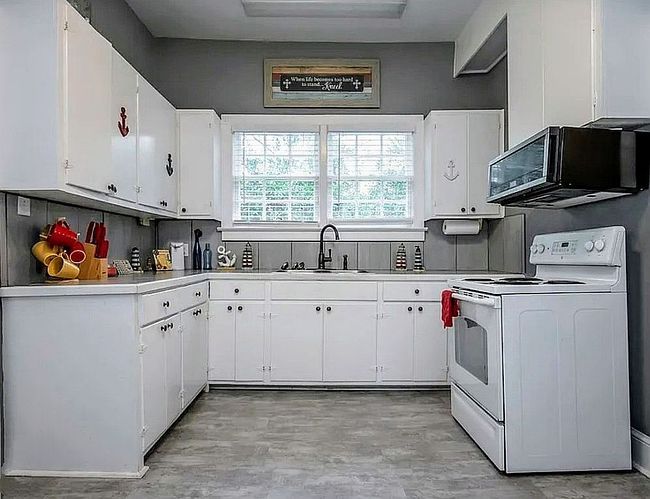 Image of 202 Veazey St