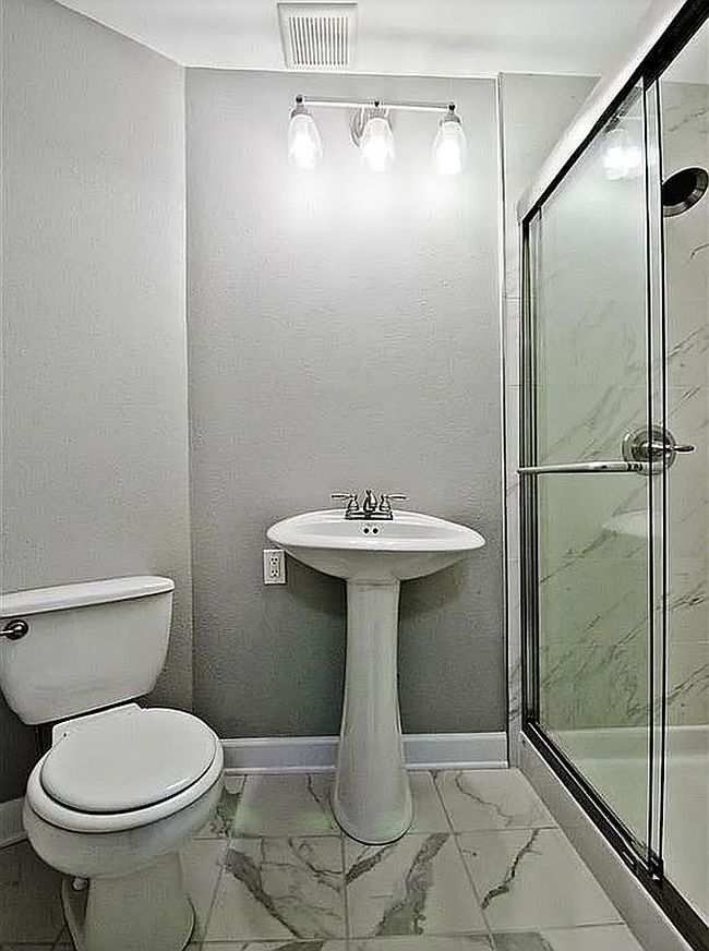 Additional photo 1 of property located at 203 Rector Heights Dr