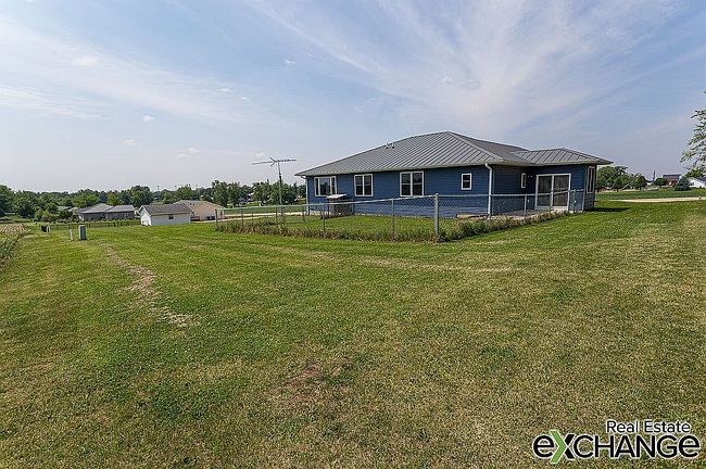 Photo of 105 Richland St, Delmar, IA