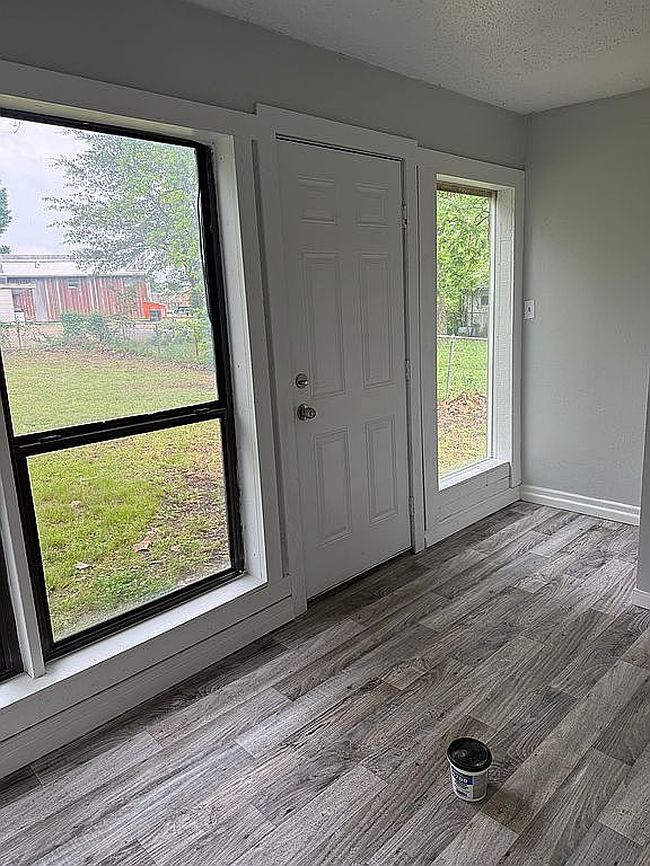 Image of 245 12th St Se
