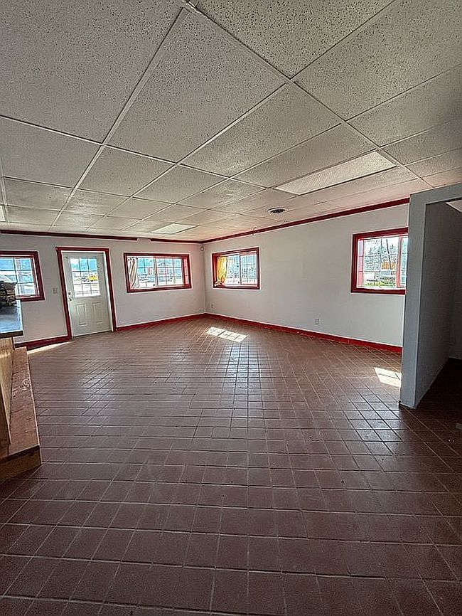 Image of 56695 Main Street