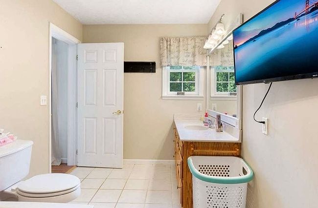 Image of 3390 Vernon Rd