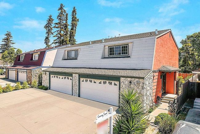 Photo of 25322 Ironwood Ct, Hayward, CA