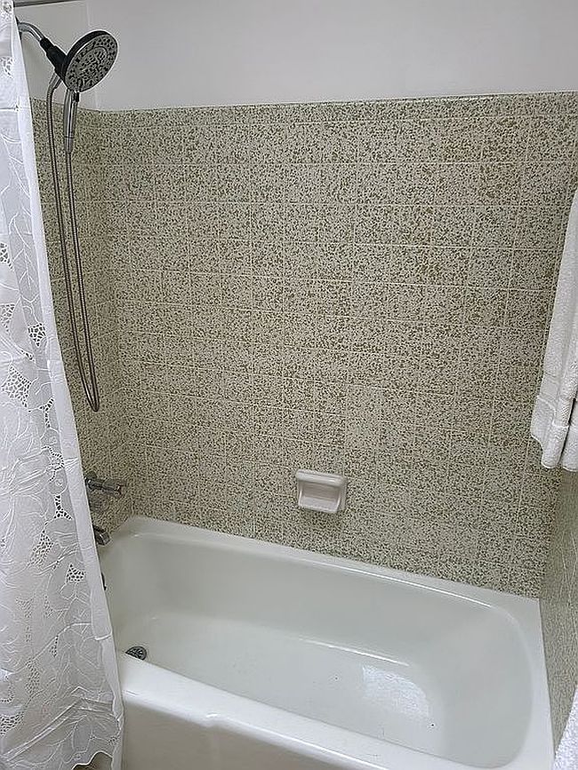 Image of 2700 Stephan Rd