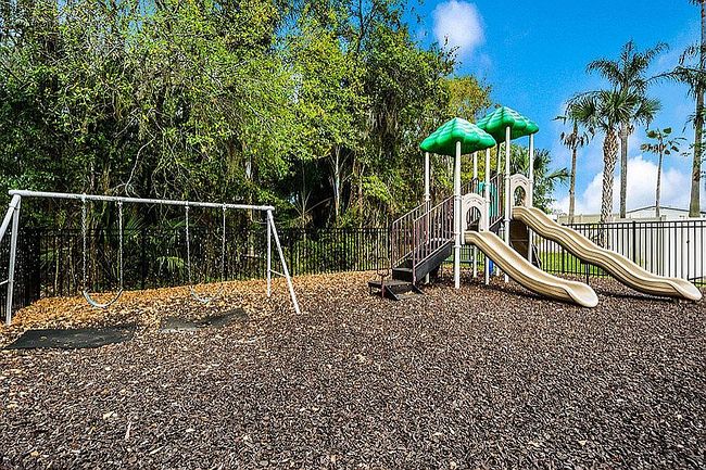 Photo of 3206 Sunset Oaks Dr, Plant City, FL