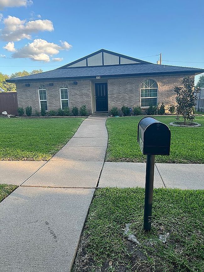 Photo of 1456 Waterton Dr, Plano, TX