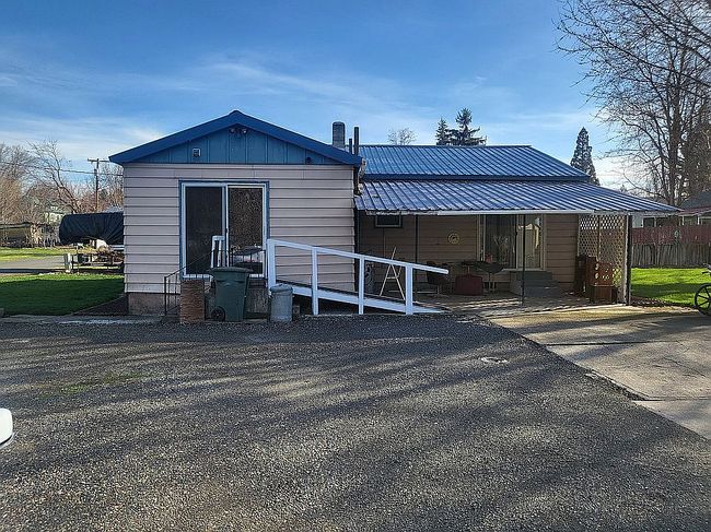 Photo of 305 Franklin St, Weston, OR