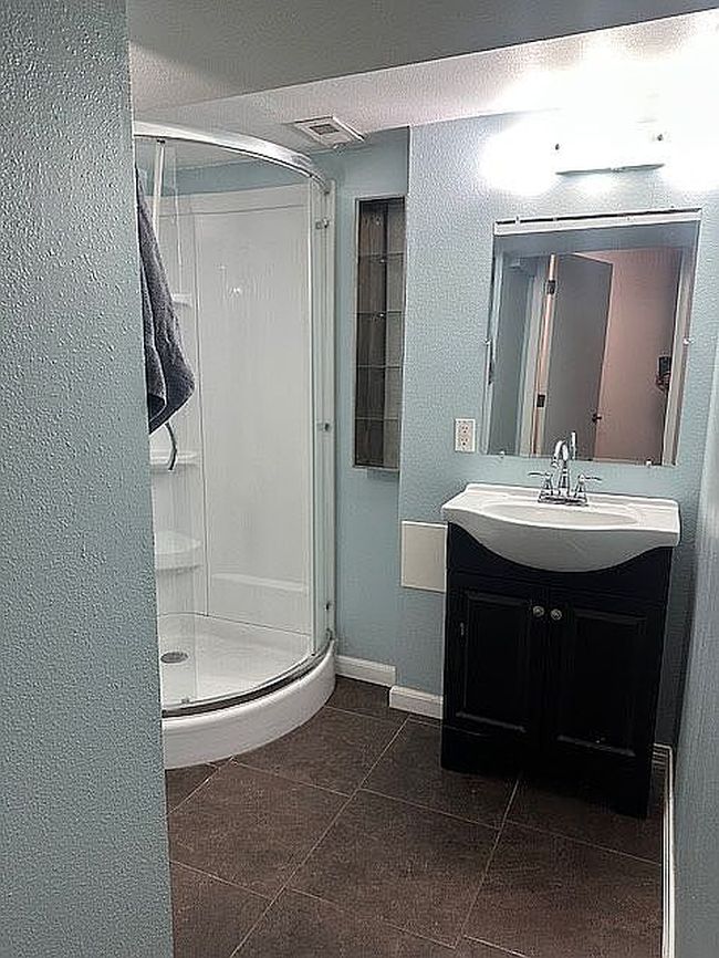 Image of 5719 S Lowell Blvd