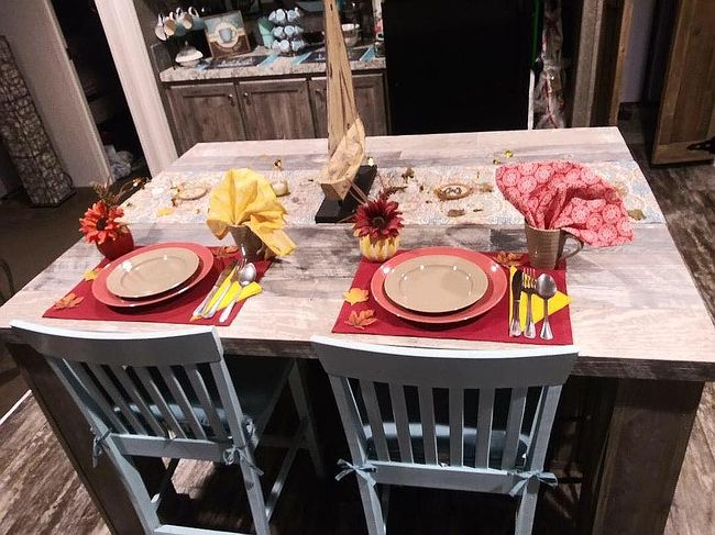 Additional photo 1 of property located at 178 S Oak Bluff St