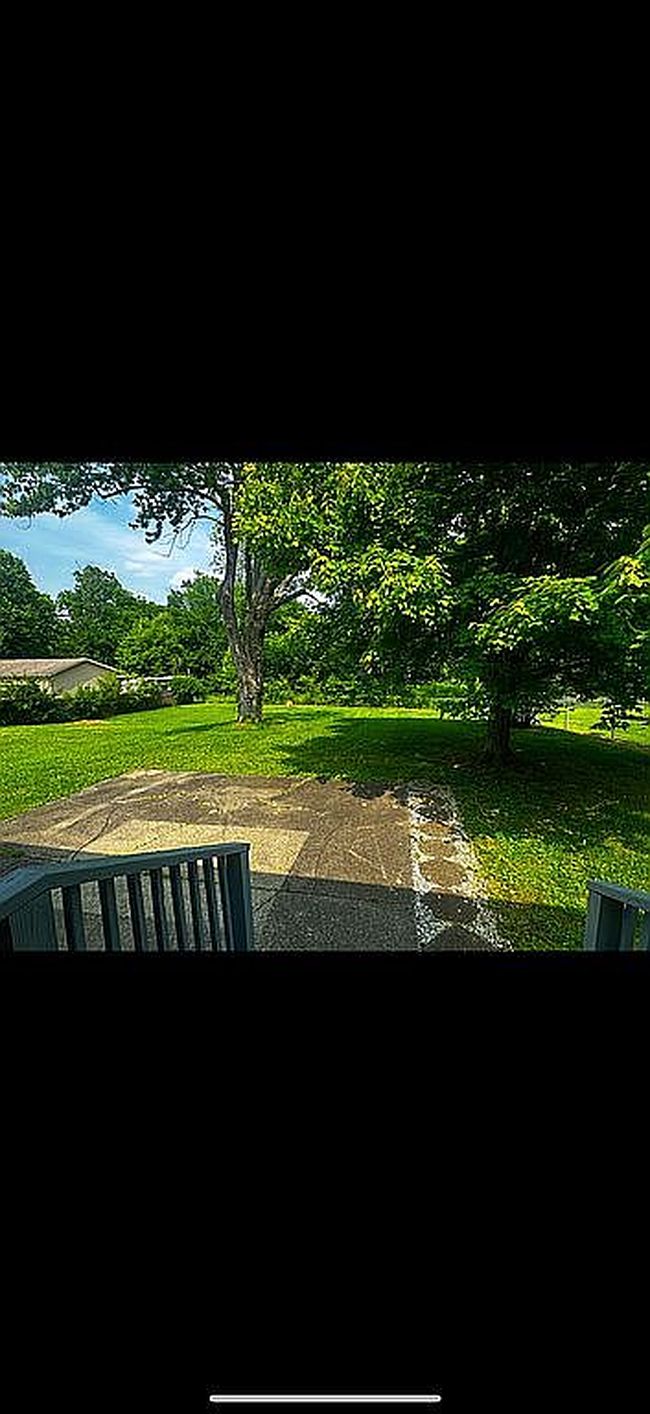 Photo of 811 Mccullum Ave, Elizabethtown, KY