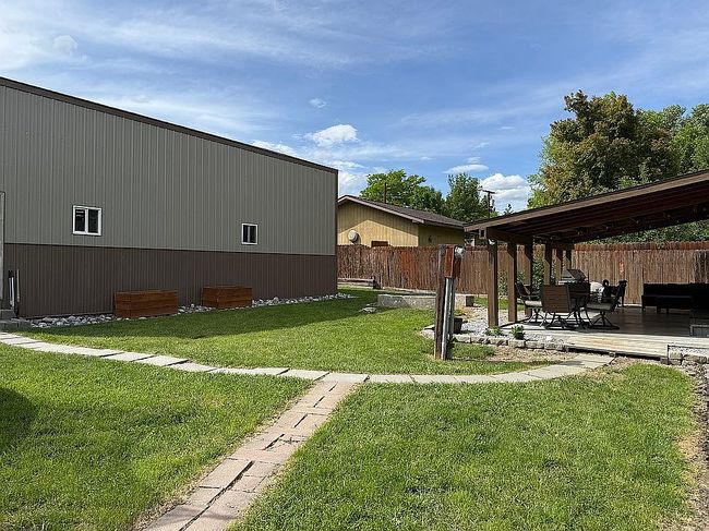 Photo of 427 N 4th St, Columbus, MT