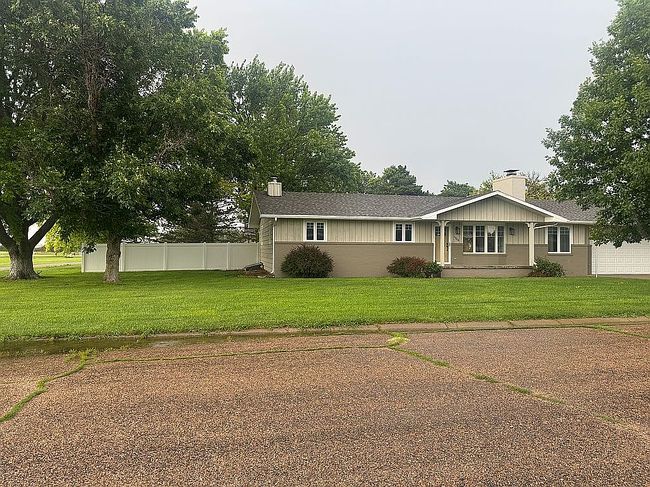 Photo of 1304 W 7th St, Larned, KS