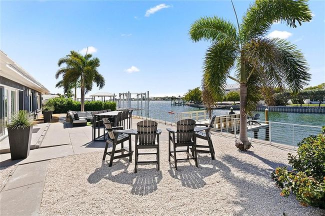 Image of 2599 W Bay Isle Dr Se