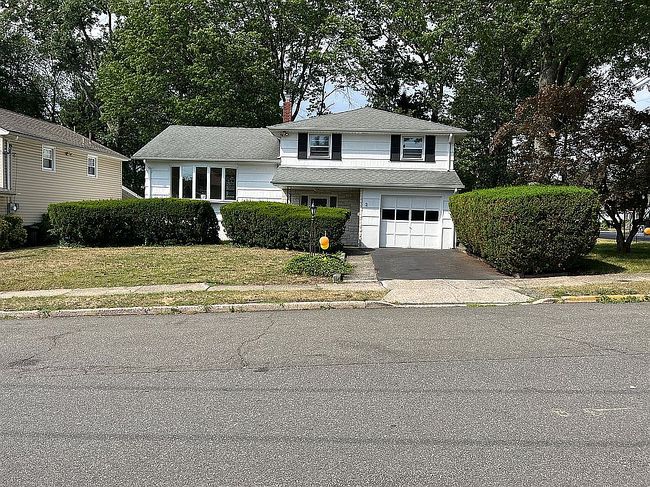 Photo of 2 Perry Rd, Bloomfield, NJ