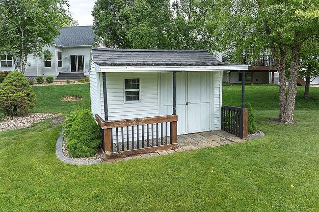 Photo of 2610 Wolf Run, Hiawatha, IA