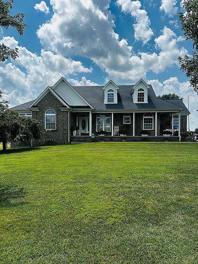 Photo of 1065 Perry Rogers Rd, Lancaster, KY