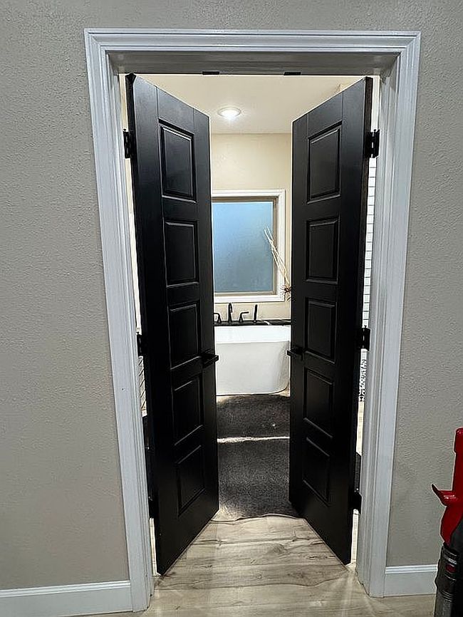 Image of 1405 S 30th St